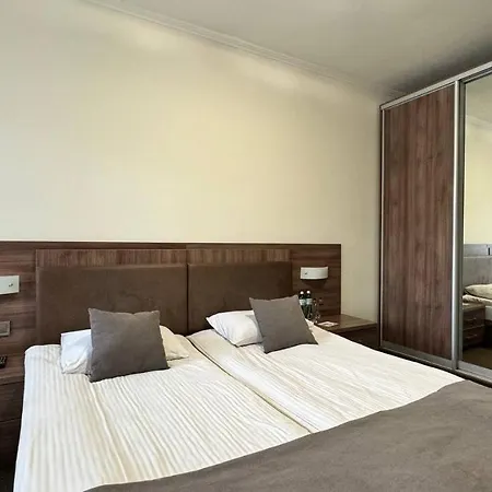 Kateryna מלון פוליאנה