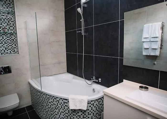 凯特琳娜酒店 * 波利亚纳