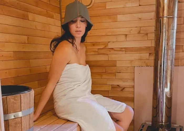 Kateryna Hotell Poljana