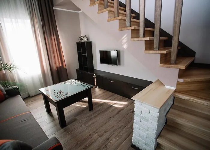 凯特琳娜酒店 *